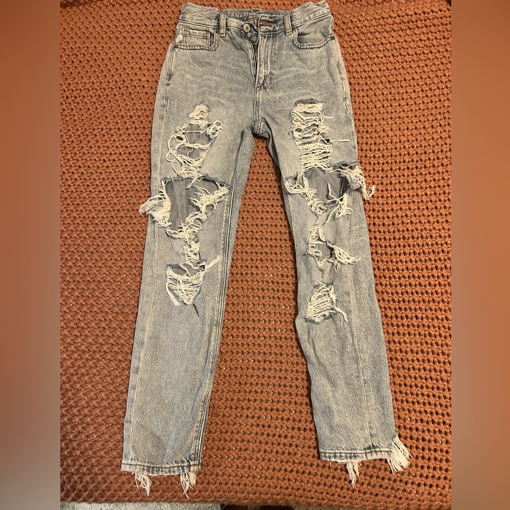 American Eagle mom jeans